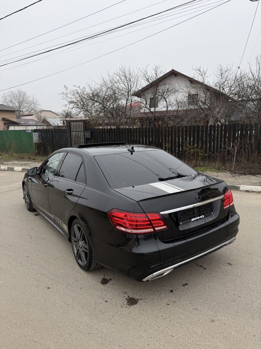 Vand Mercedes E220 2016 Pachet Amg 9G Piele Trapa Usor Avariat / Lovit