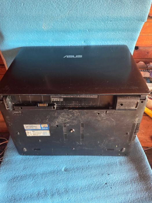 placa de baza, procesor si carcasa ASUS X501U