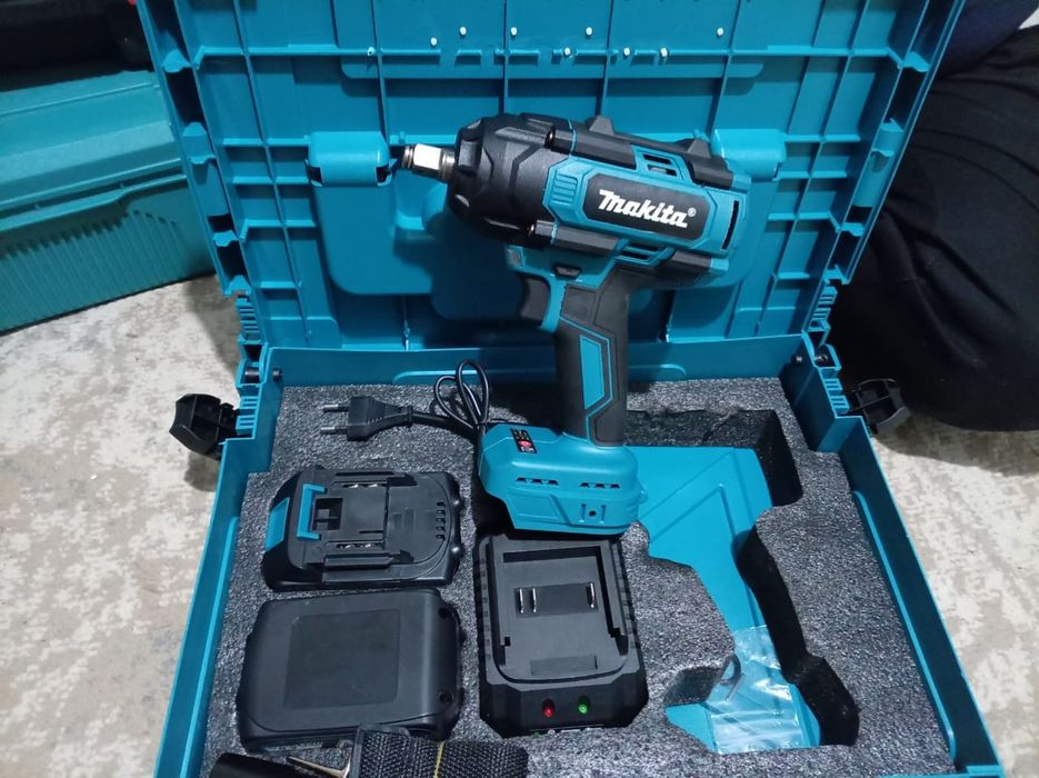 Продам гайкавёрт макита