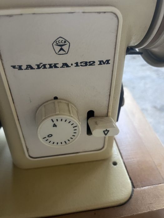 Швейная машинка Чайка 132-М