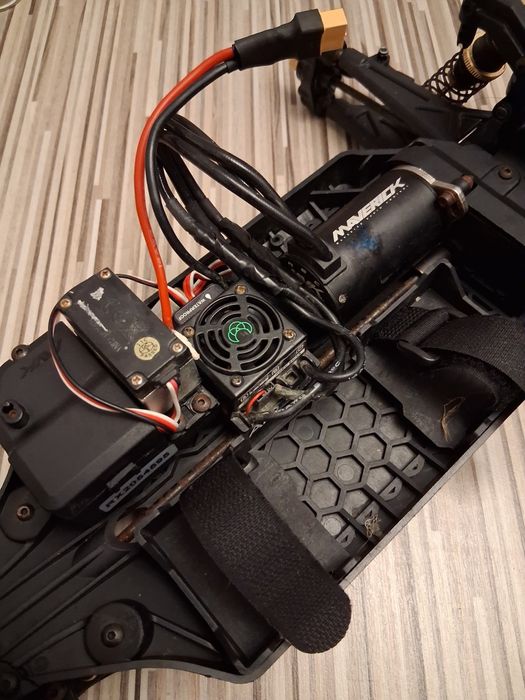 Automodel Maverick scara 1;8