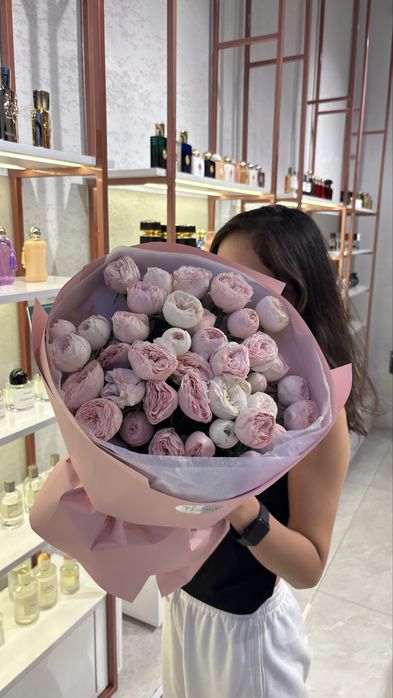 Продам букеи Пионовидных роз