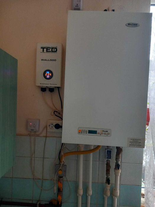 Ofer  spre vânzare apartament duă camere decomandat zonâă liniștită