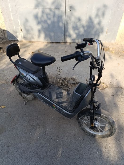 Электро скутер в хорошем состоянии.