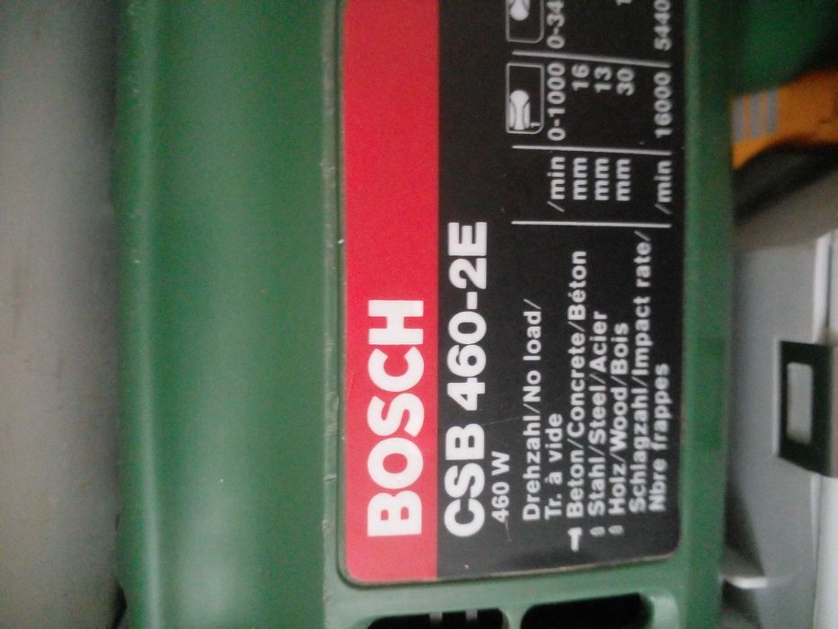 электродрель BOSCH