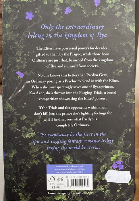 Powerless - Lauren Roberts (първа книга от поредицата)