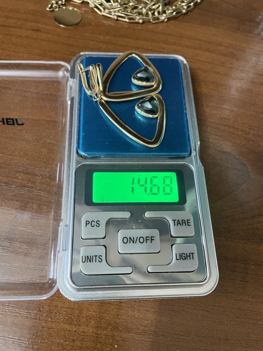 Золотые серьги и кольцо  585 пробы