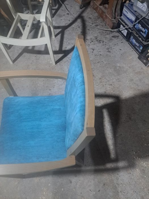 Scaun cu cotiere pt.cafenea