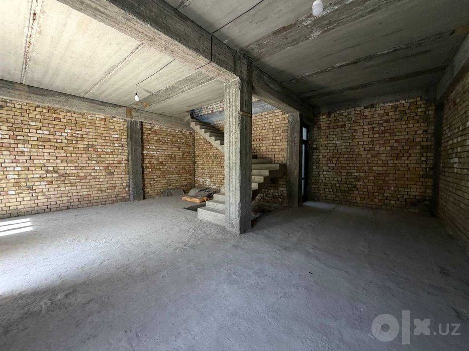 Коттедж 5-комнатный, 215 м², Мирабадский район