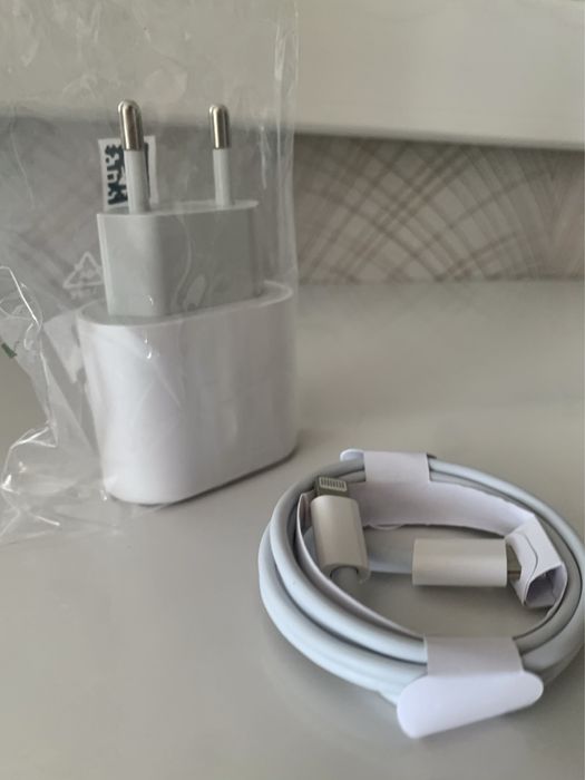 Зарядка для айфона