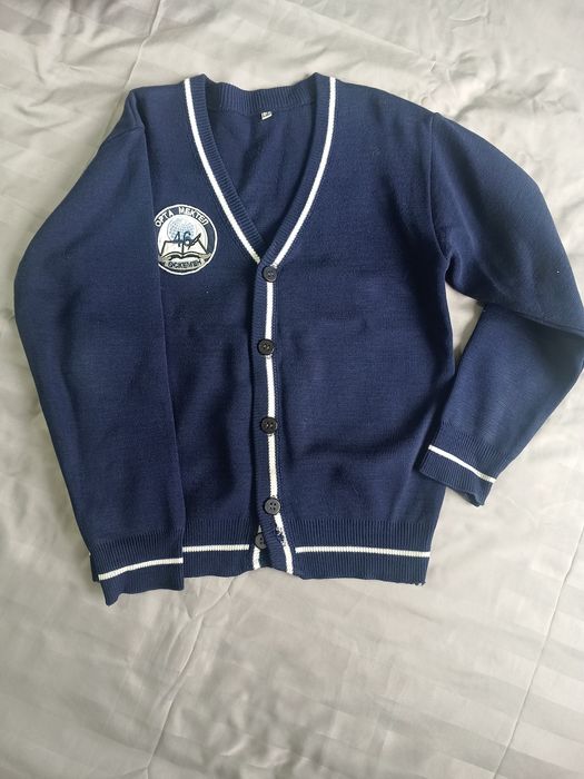 Жилет и пуловер в школу