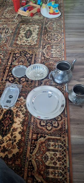 Ceainice si farfurii vechi antice