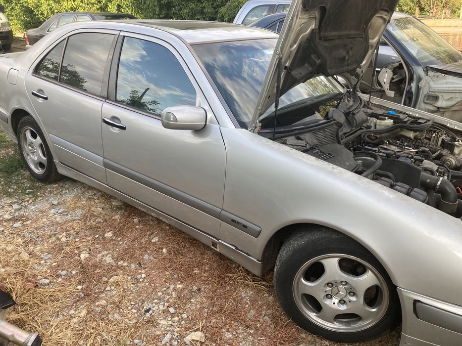 Мерцедес w210 на части