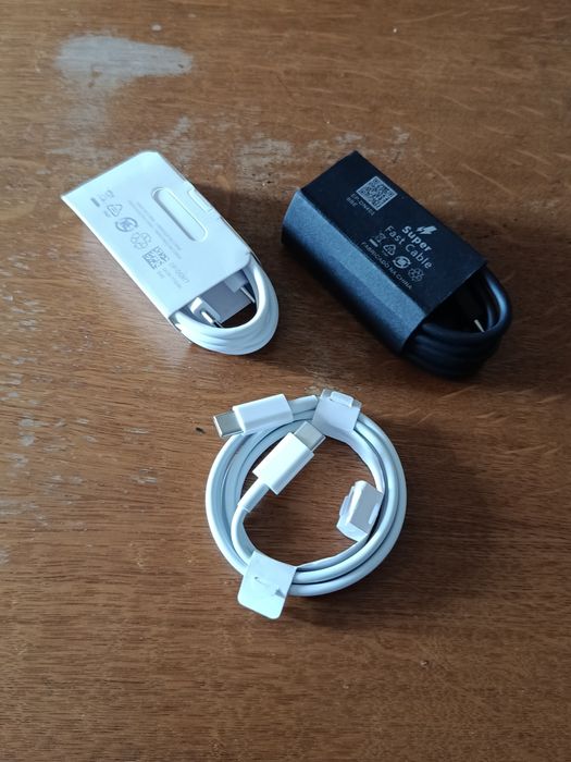 Cabluri de incarcare rapida pt telefoanele iPhone/Samsung/Universale