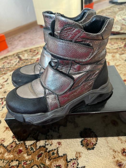 Продам обувь все по 5.000