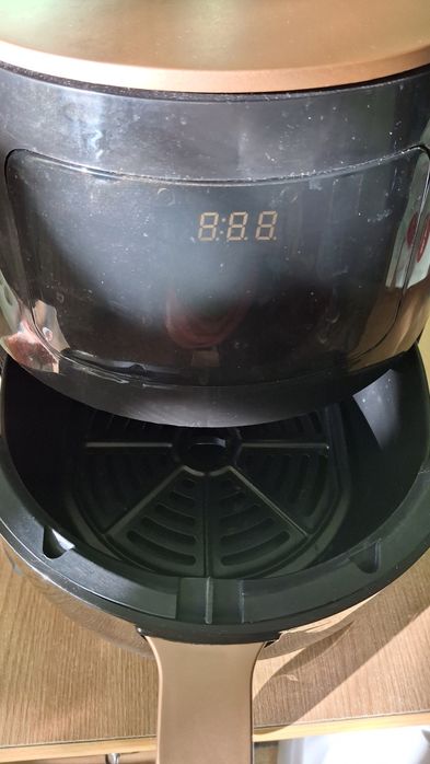 Air fryer capacitate 6 l