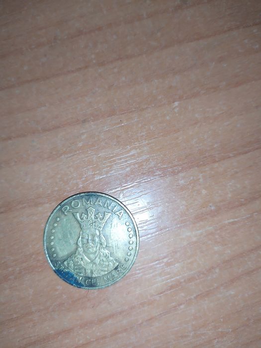 Vând ce se vede în imagini.Pret fix.8000.Ron