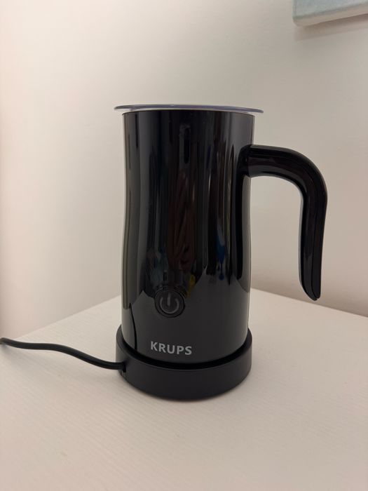 Espressor automat Krups Coffee Crush + Aparat spumare lapte Krups Frothing Control XL1008