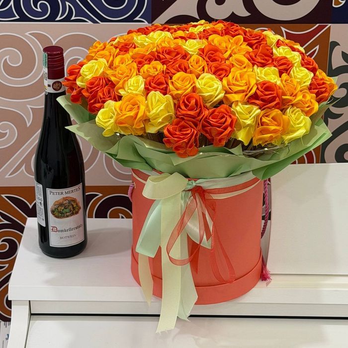 Шикарные букеты из 101 розы.