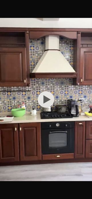 Продам испанский кухонный гарнитур!