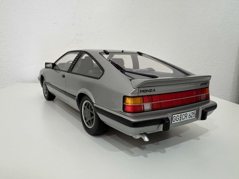 macheta Opel Monza 1:18 BoS