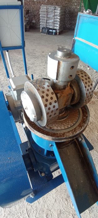 Преса за пелети 15 кв