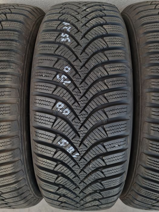 Зимни гуми 4 броя HANKOOK Winter Icept RS2 185 60 R15 дот 3521