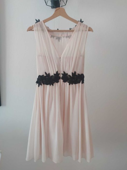 Няколко варианта официални Рокли летни за сватби и събития