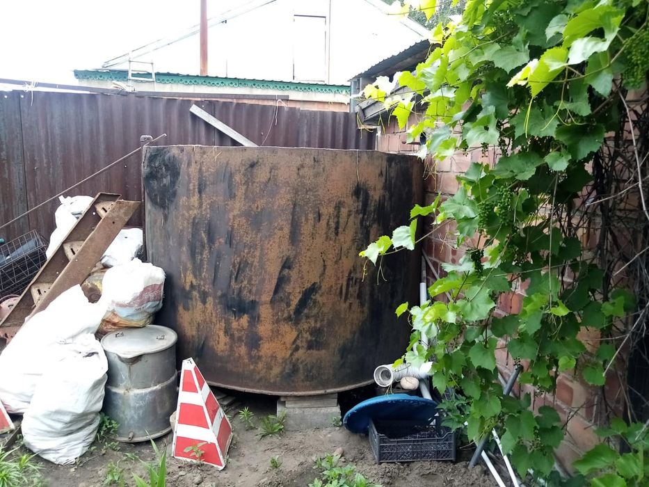 Продам большой бак