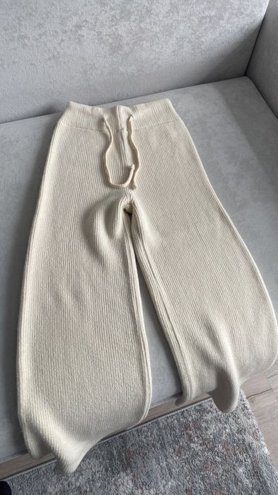 Продам вязаные женские брюки