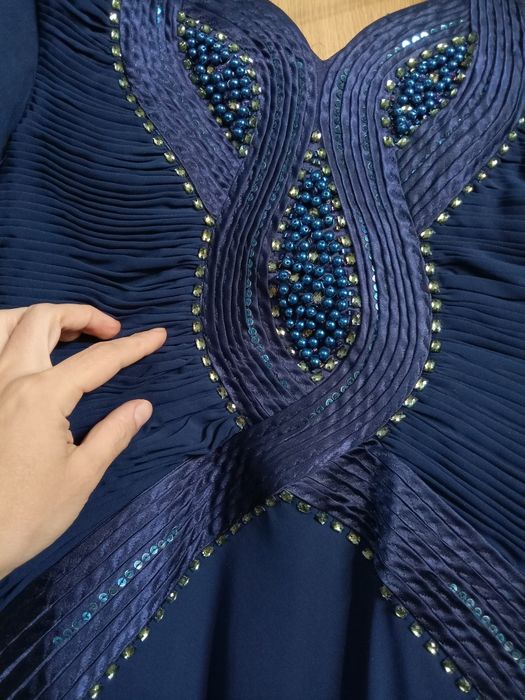 Вечернее платье в отличном состоянии