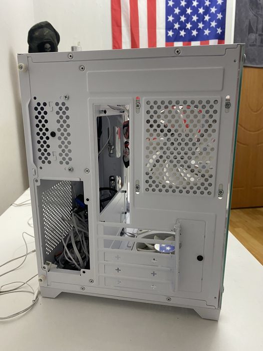 Корпус GiNZZU V400 белый с вентиляторами