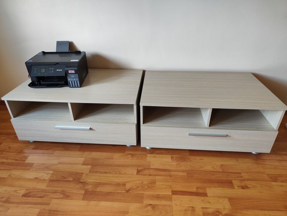 Vând comodă TV,disponibile 2 bucati