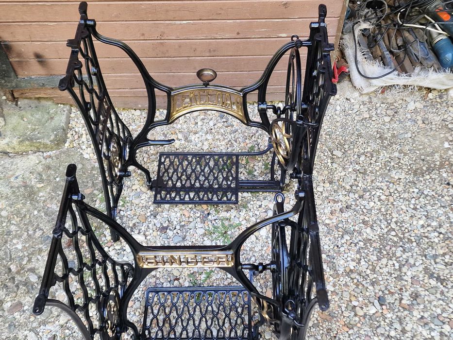 Метални крака за шевна машина Singer