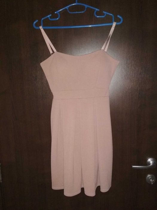 Чисто нова дамска рокля над коляното черна / пепел от рози