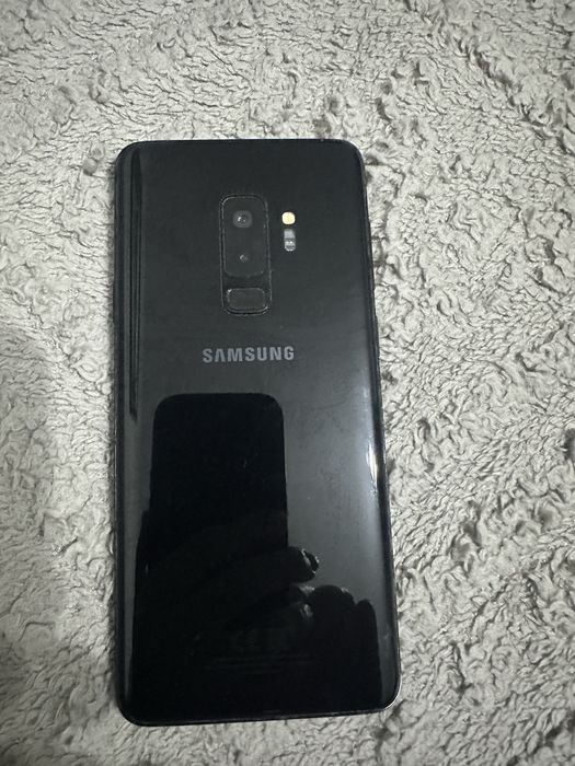 Смартфон  Samsung s9+