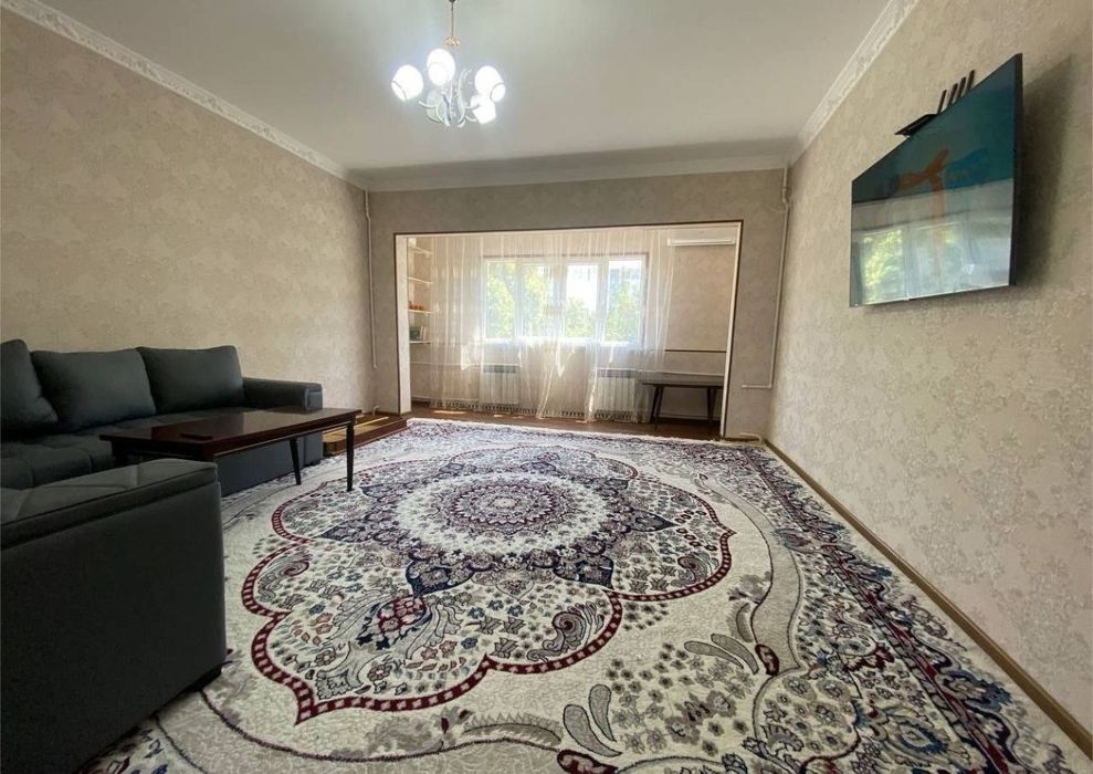 Срочный сдаётся квартира юнусабод 11 кивартил 2 хоналий ойилла койилад