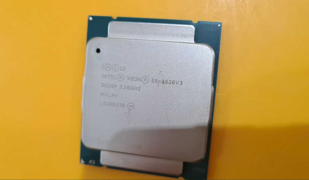 Procesor Intel Xeon Quad Core E5-1620 v3,Socket 2011