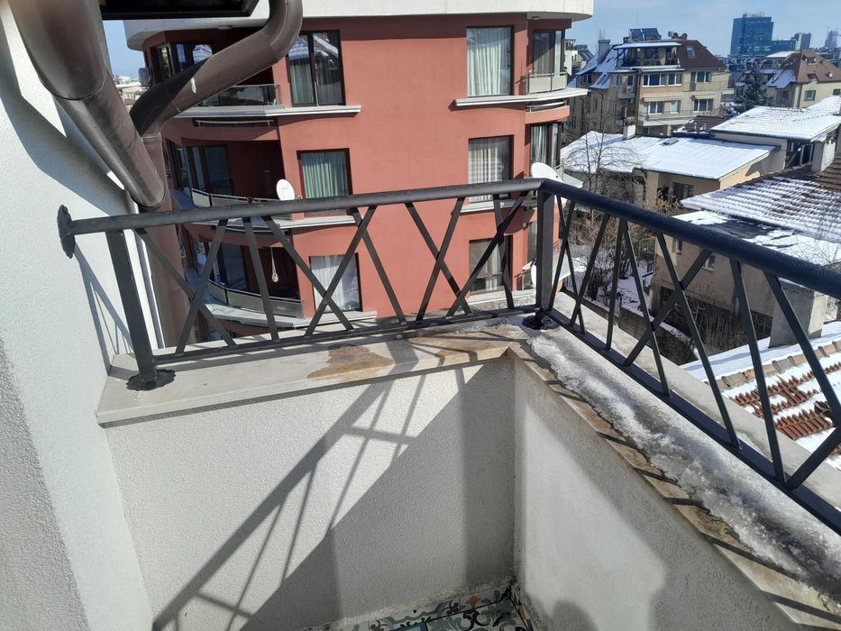 Парапети за стълбища и тераси от ковано желязо