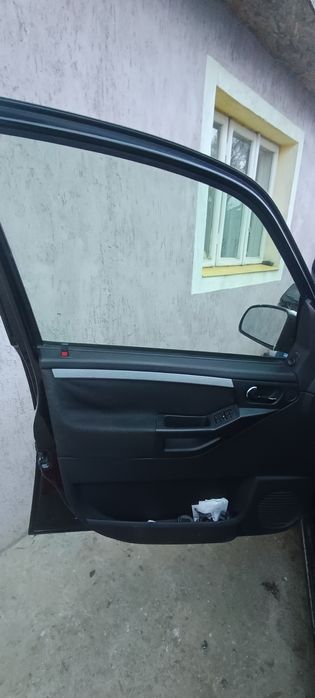 Vând sau schimb,Opel Meriva A Facelift – 2006 – 1.3 CDTI