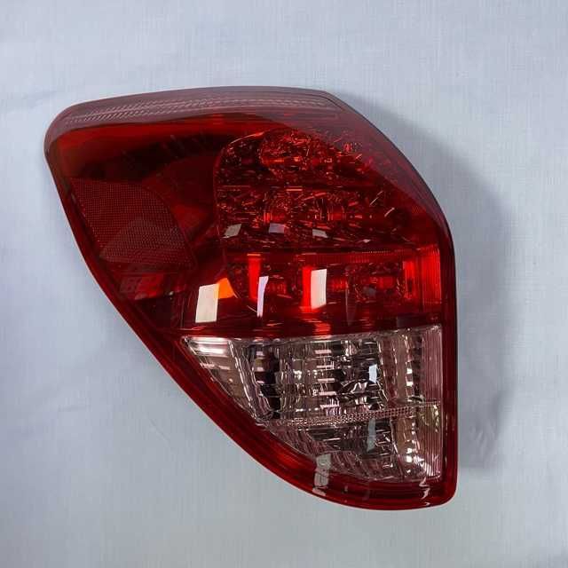 Фара, фонарь на Toyota RAV4
