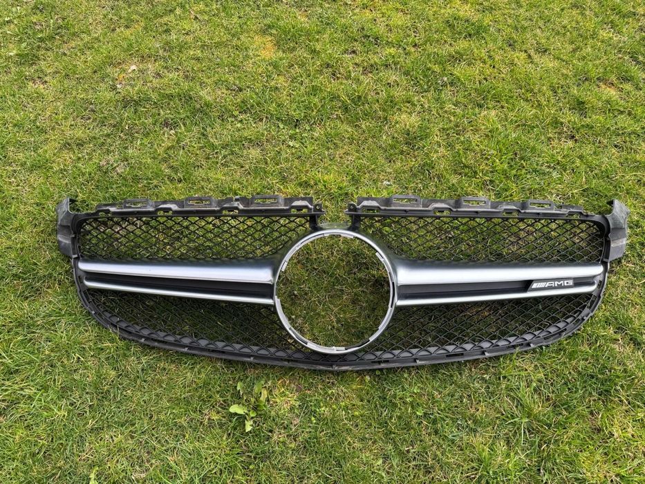 Grila Mercedes C Class W205 AMG Originala A2058880523SV