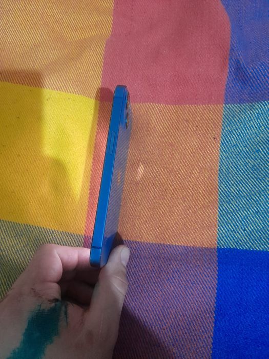 Айфон 13 сатылады