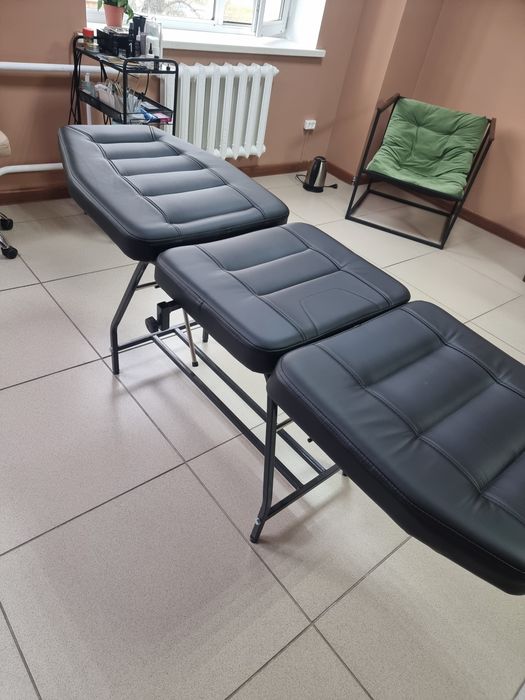 Кушетка чёрная косметологическая