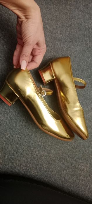 Туфли танцевальные