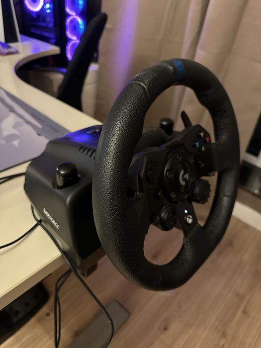 Volan Logitech G923 Trueforce - Xbox / PC