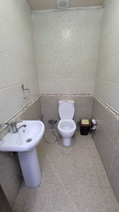 Продается срочно своя 3х комнатная квартира Нукус кинотеатр