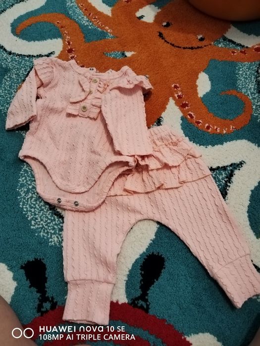 Дрешки за момиче