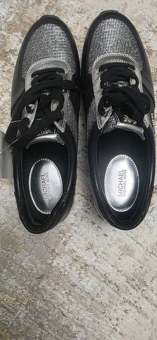 Обувки и боти  Michael Kors,Bottega