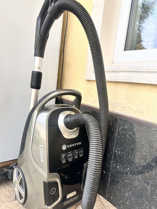 Продается пылесос срочно